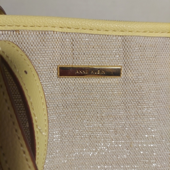 Ann Klein Beige & Yellow Tote Bag Purse Shoulder Bag Metallic Canvas w Wallet - Picture 5 of 14
